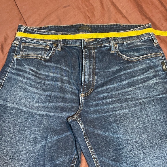 Men’s Dark Blue Colored Jean with a Bootcut Leg By silver Jeans Co. Brand.  EUC! - Picture 3 of 16